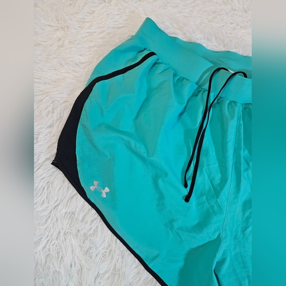 Under Armour Women's Teal and Black Athletic Shorts Size 2x - Picture 2 of 9